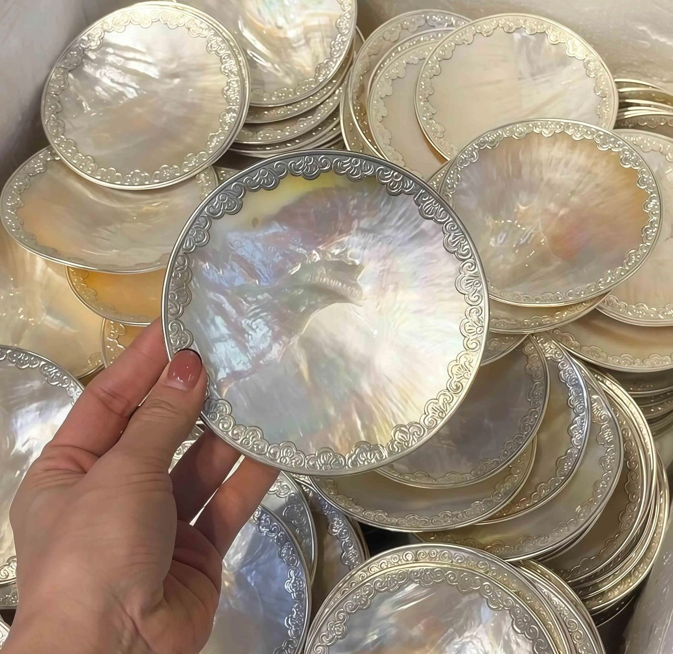 Scallop/Conch Shell Craft Plate - Yellow Lip Shell Inlaid Dish | Caviar Bowl, Restaurant Condiment Dish | 1pc